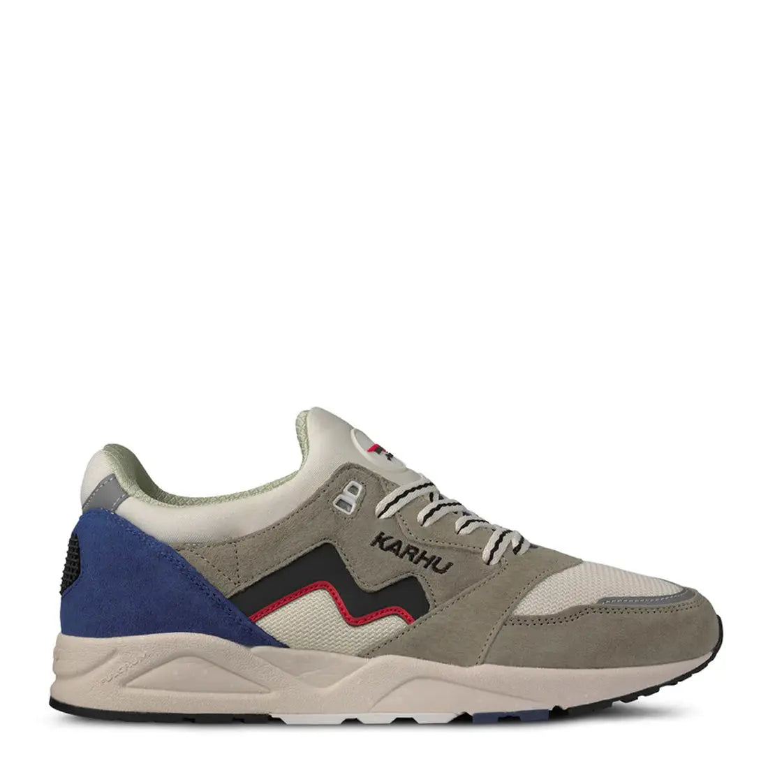 Karhu Aria 95 Trainers Vetiver / Black Karhu